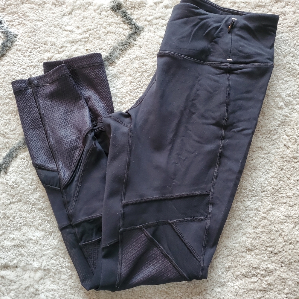 CALIA by Carrie Underwood leggings